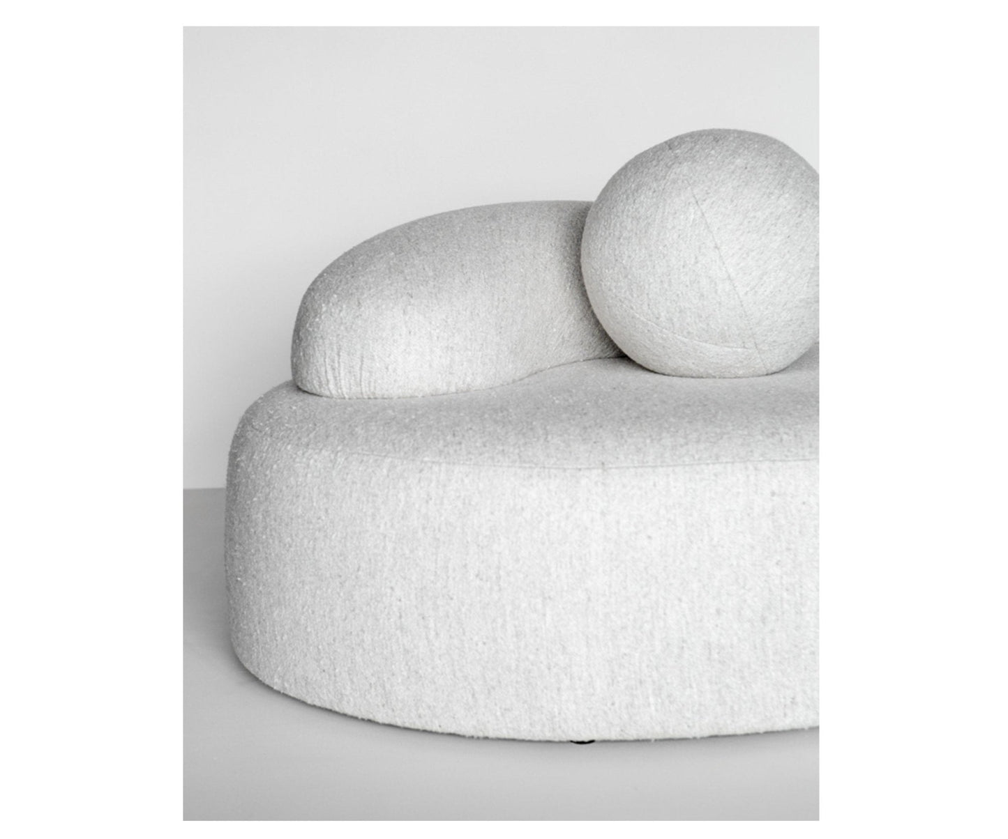 Fawcett Embrace Your Curves Daybed - Sofa