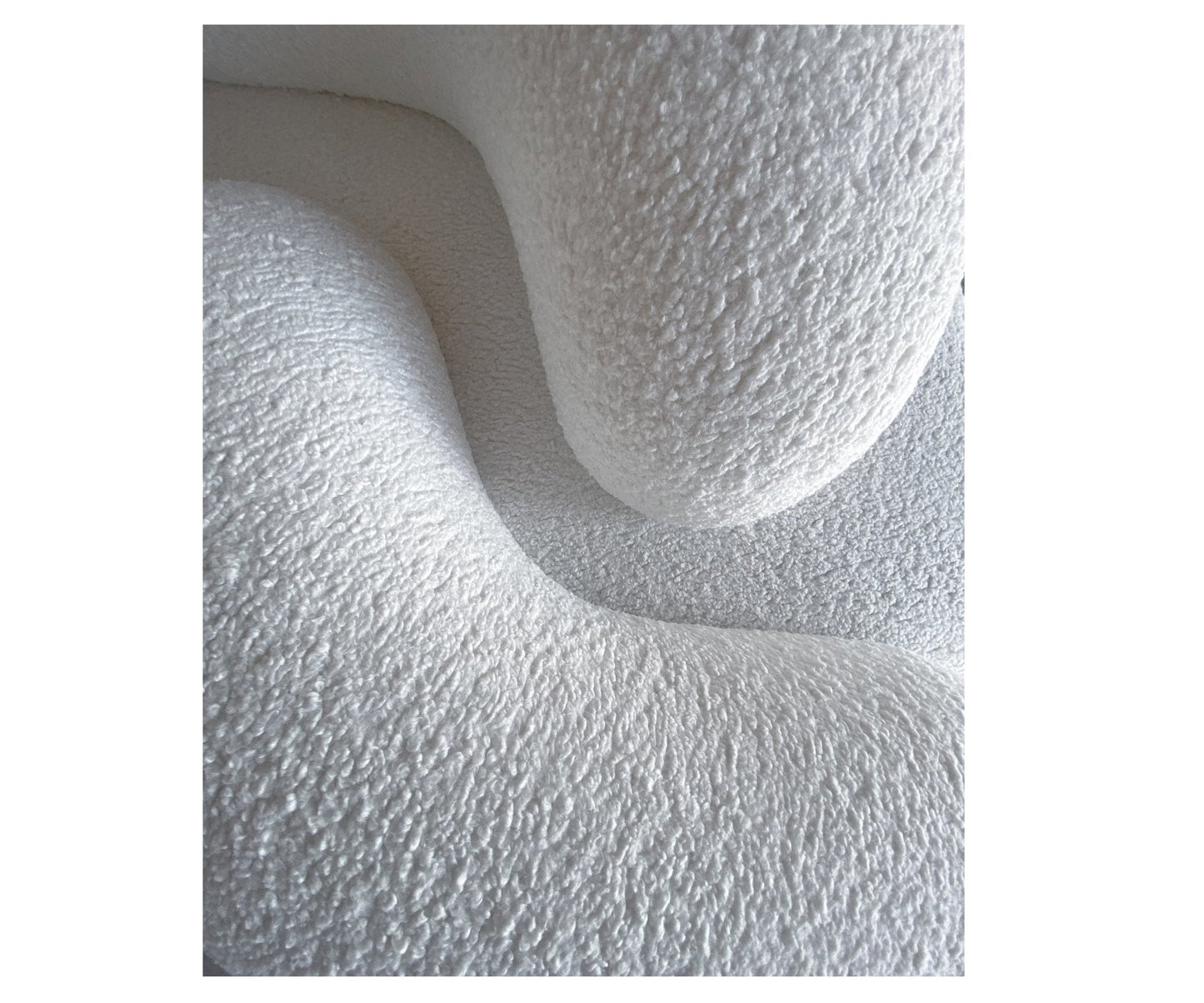 Fawcett Embrace Your Curves Daybed - Sofa