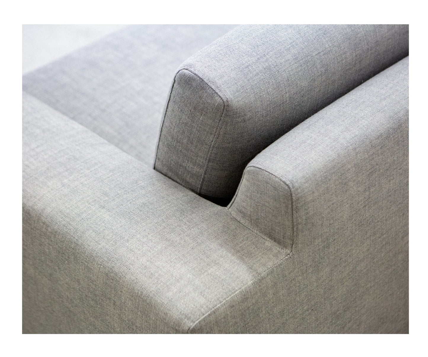 Manyana Sofa 86" - Sofa