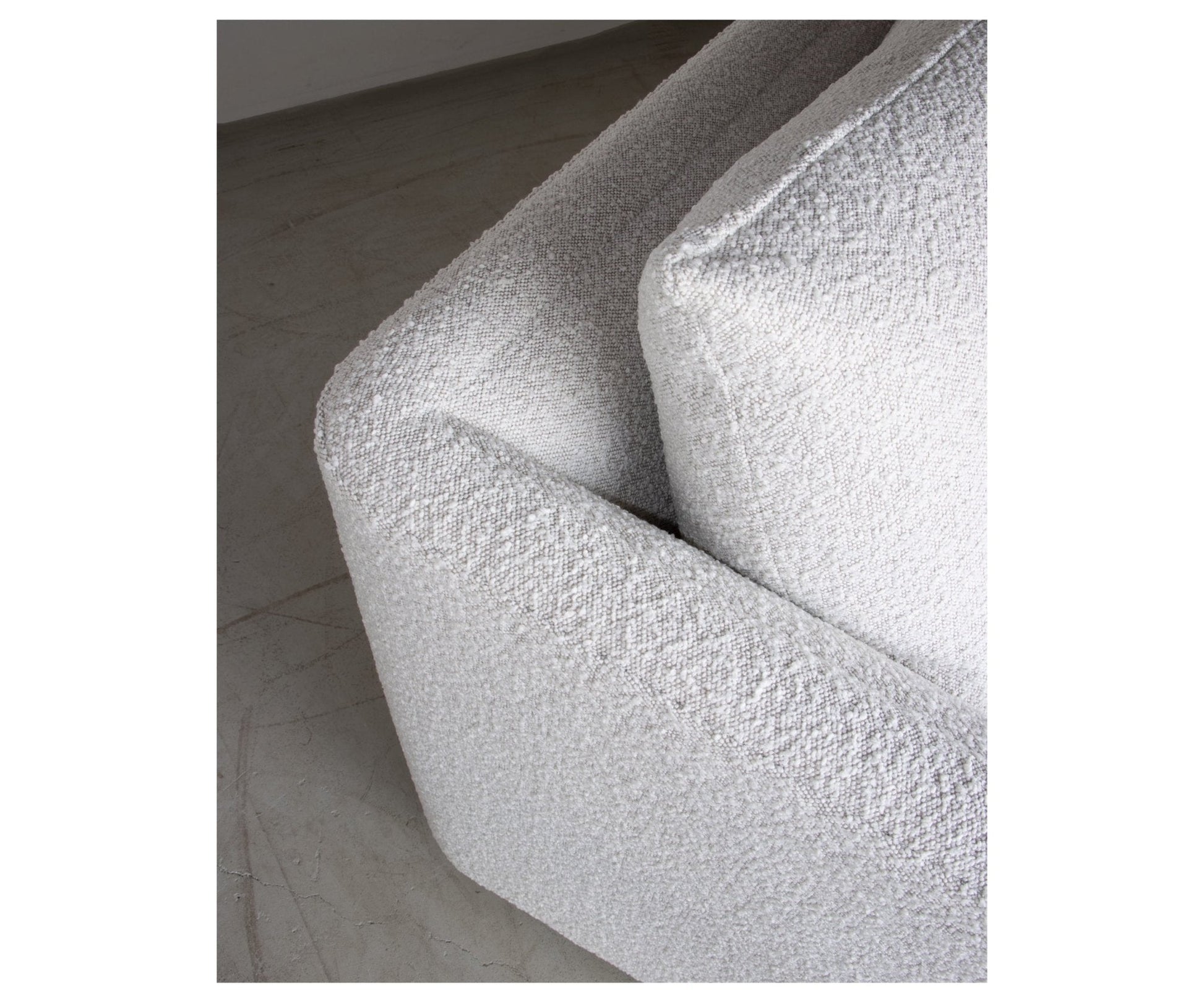 Mallo Loveseat - Sofa