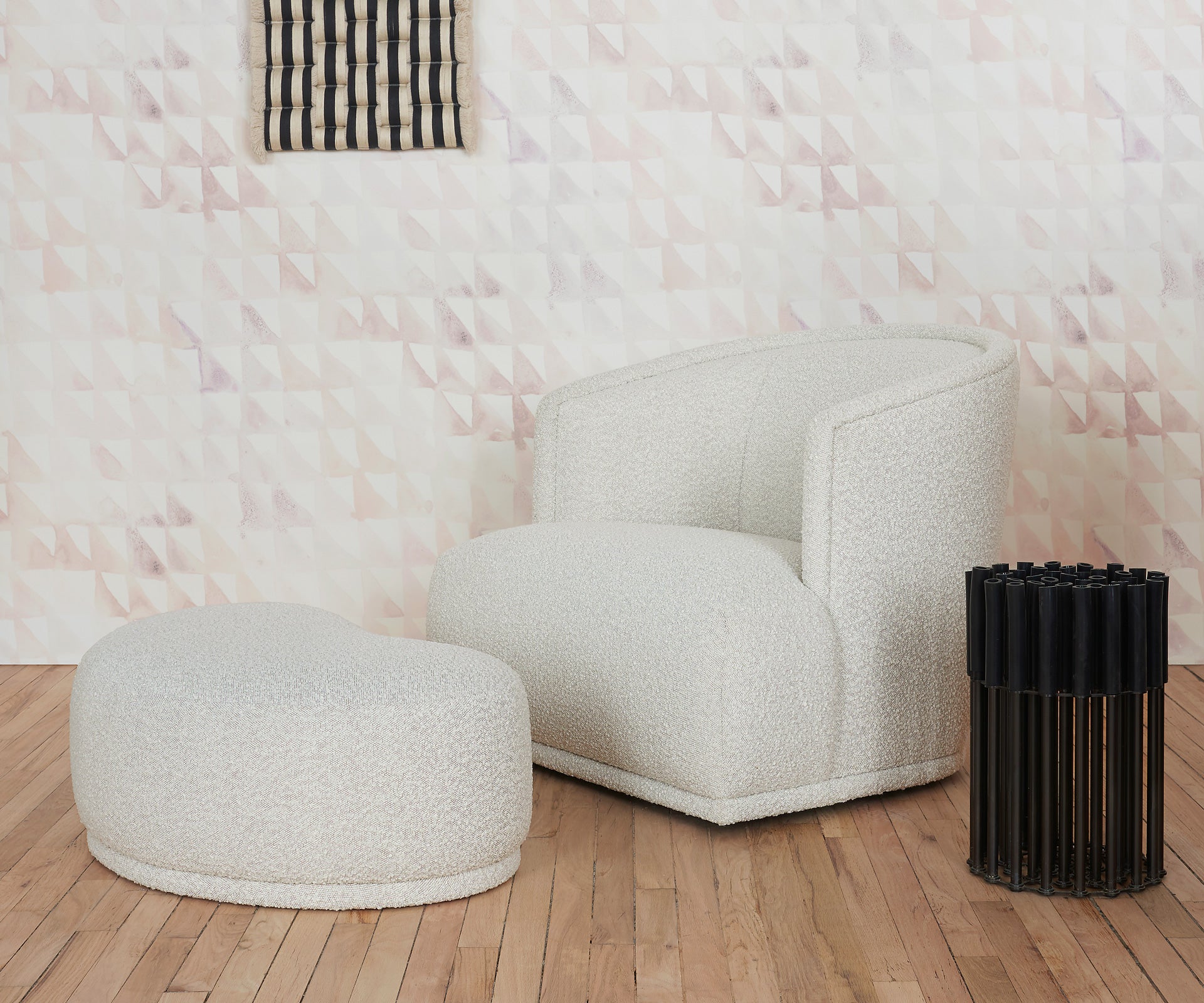 Mallo Swivel Chair - Chair