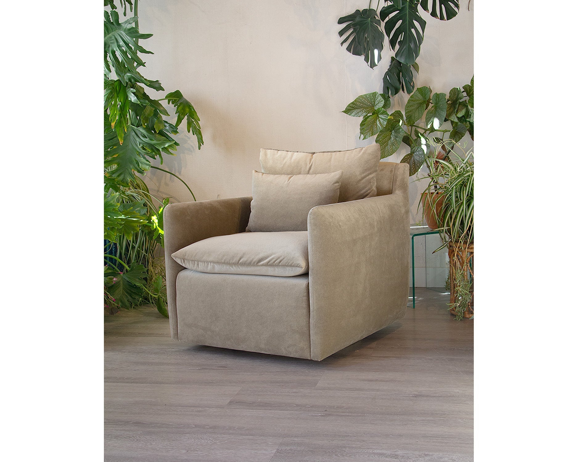 Saramony Swivel Chair - Chair