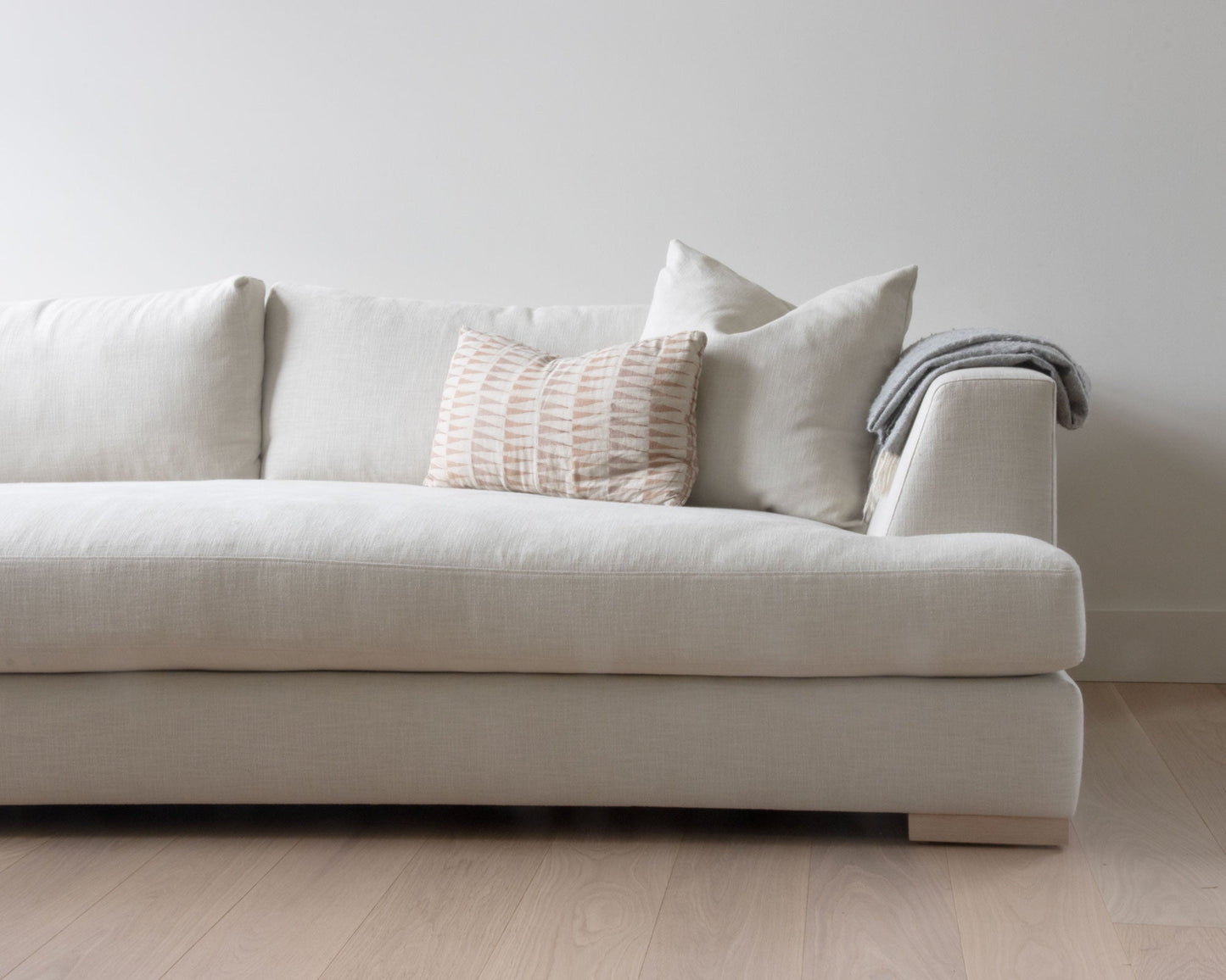Tuxxy T - Sofa 108" - Sofa